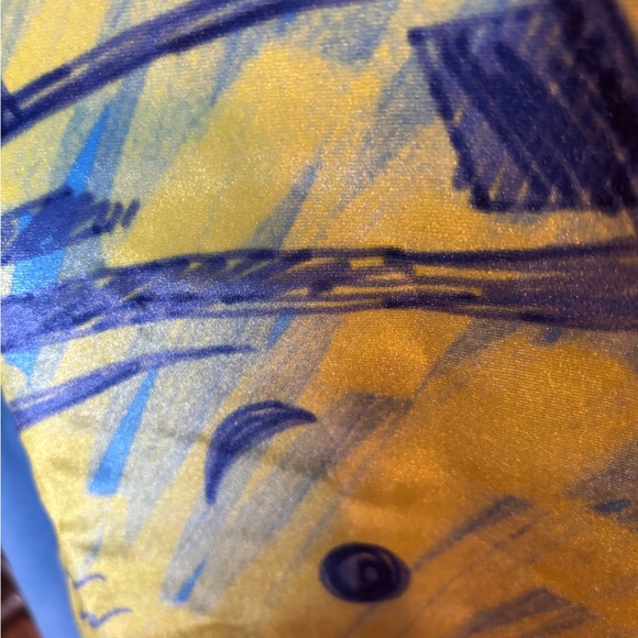 Money Talks Monopoly tshirt Brand New! - Picture 4 of 10